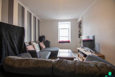 2 bedroom flat for sale, Thornhill, Johnstone PA5