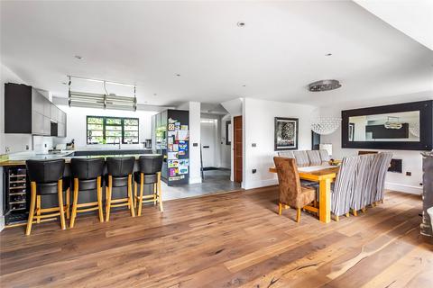 undefined, Mount Close, Hook Heath, Surrey, GU22