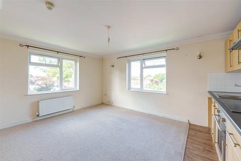 2 bedroom flat for sale, Bulkington Avenue, Worthing, West Sussex, BN14