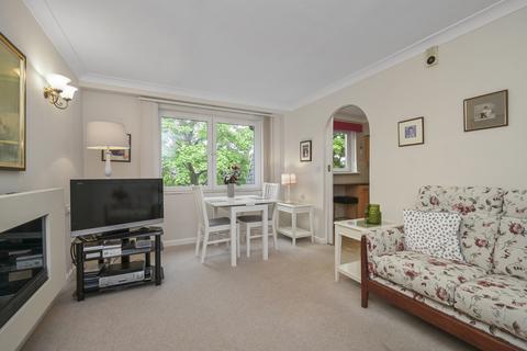 1 bedroom retirement property for sale, 63 Homeross House, 1 Mount Grange, Edinburgh, EH9 2QY