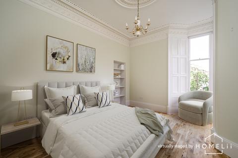 3 bedroom flat for sale, Rosslyn Crescent, Edinburgh EH6