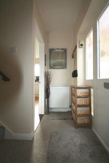 3 bedroom semi-detached house to rent, Hampton Grove, Hampshire PO15