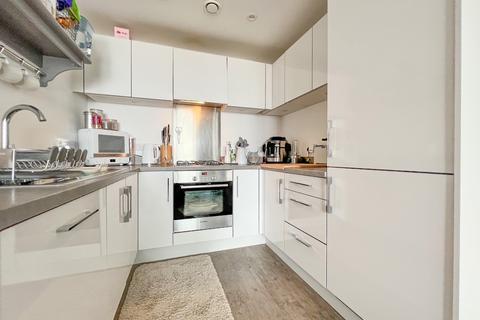 2 bedroom apartment to rent, Newfoundland Way, Portishead, Bristol, Somerset, BS20