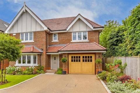 5 bedroom detached house for sale, Eden Gardens, Felbridge, West Sussex