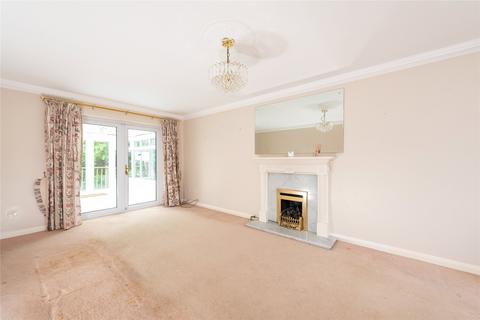 4 bedroom detached house for sale, Grange Walk, Toddington, Dunstable, Bedfordshire, LU5