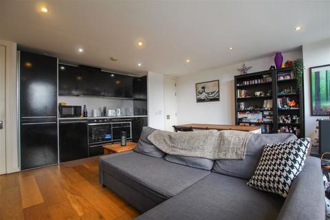 2 bedroom flat for sale, Skypark Road, Bristol BS3