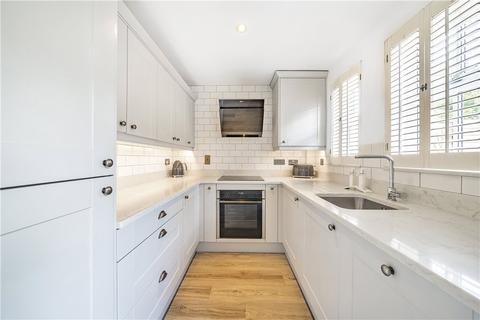 3 bedroom end of terrace house for sale, Napier Court, Somertrees Avenue, London