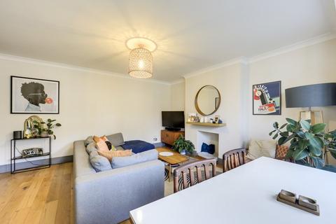 2 bedroom ground floor flat for sale, Manor Park, Hither Green, London, SE13