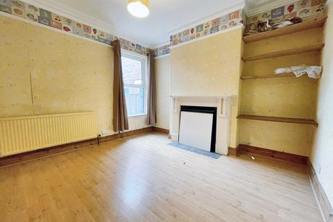 5 bedroom terraced house for sale, Harlaxton Road, Grantham, NG31 7AG