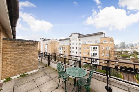 4 bedroom terraced house to rent, St Davids Square, Isle of Dogs, London E14