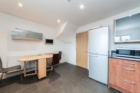 4 bedroom terraced house to rent, St Davids Square, Isle of Dogs, London E14