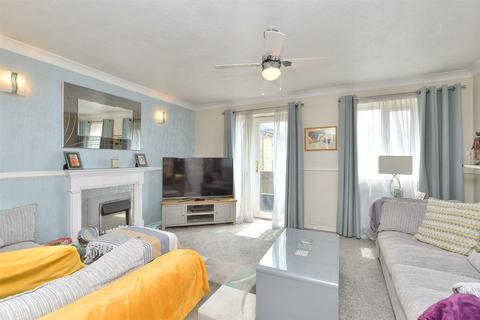 4 bedroom terraced house for sale, Clayfields, Peacehaven, East Sussex