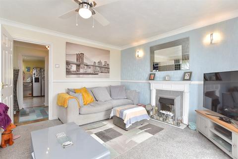 10 Clayfields, Peacehaven, BN10 7PB