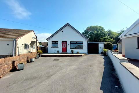 3 bedroom detached bungalow for sale, Highland Close, Sarn, Bridgend County. CF32 9SB