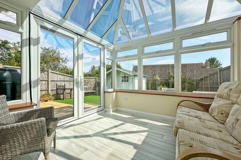 2 bedroom semi-detached bungalow for sale, Vauxhall Avenue, Herne Bay