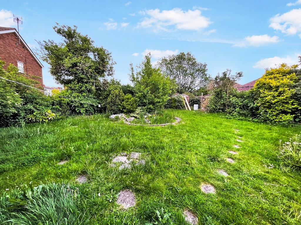 Kinross Crescent, Luton... Land for sale £130,000