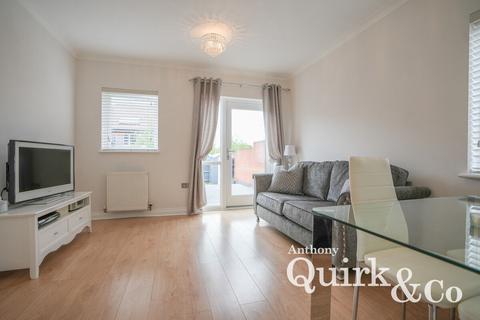 2 bedroom end of terrace house for sale, Nightingale Grove, Basildon, SS14