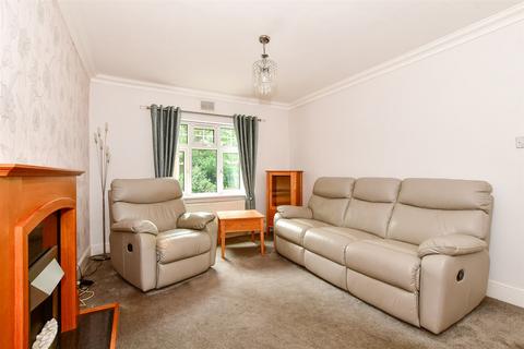 4 Babs Oak Hill, Sturry, Canterbury, CT2 0JR