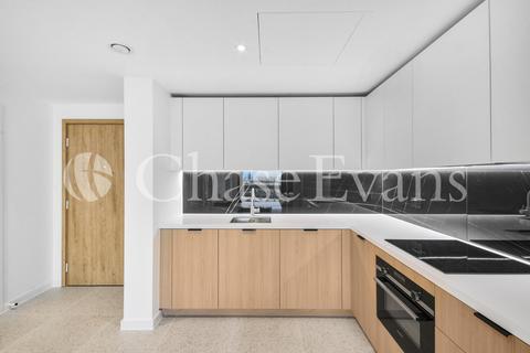 1 bedroom apartment to rent, Bouchon Point, Silk District, Whitechapel, E1