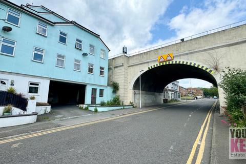 1 bedroom flat for sale, Eastcliffe Heights, Radnor Bridge, Folkestone, Kent CT20