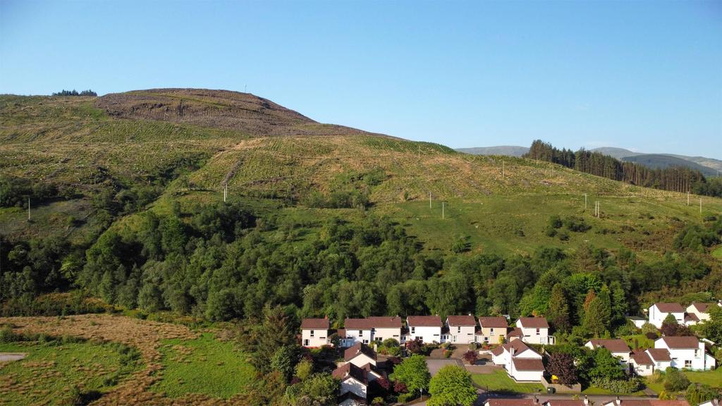 4 Sandhaven, Sandbank, Dunoon, 2 bed terraced house for sale £120,000