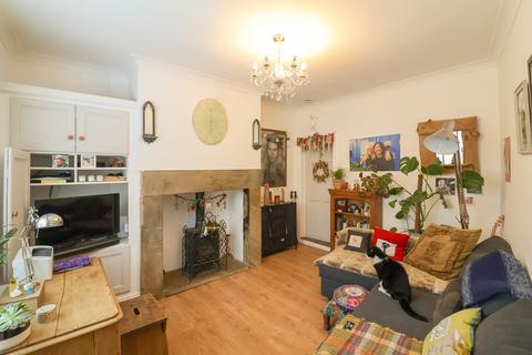 2 bedroom cottage for sale, Platt Street, Glossop SK13