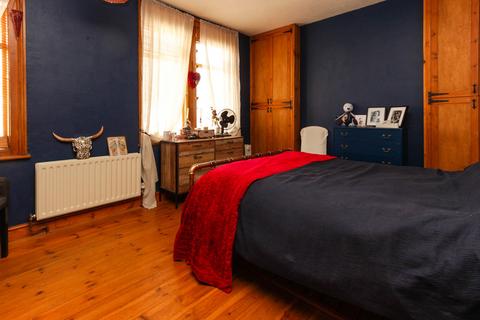 4 bedroom terraced house for sale, Knox Road, Wellingborough NN8