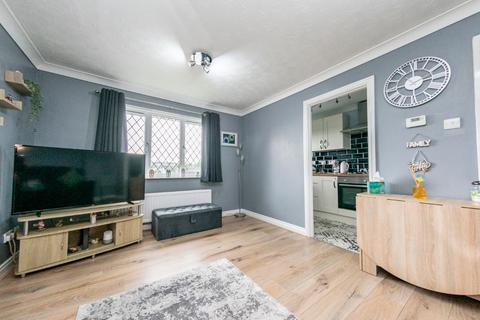 18 Thirlmere Close, Leeds, LS11 8JH