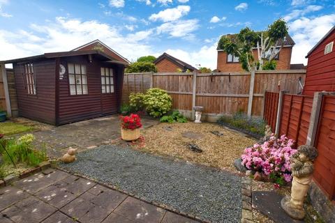 3 bedroom semi-detached house for sale, Farcroft Drive, Market Drayton