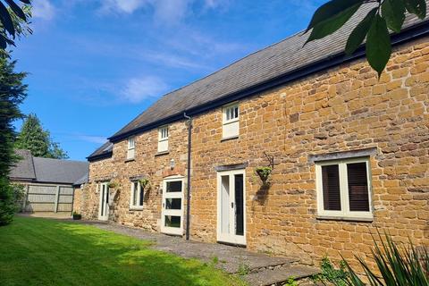 3 bedroom barn conversion to rent, Langham LE15