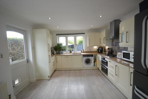 9 The Island, Thames Ditton, KT7 0SH