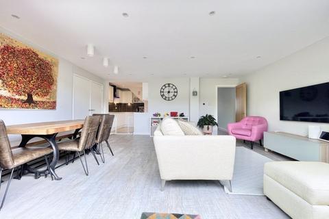 32 Cedarcroft Road, Chessington, KT9 1RP