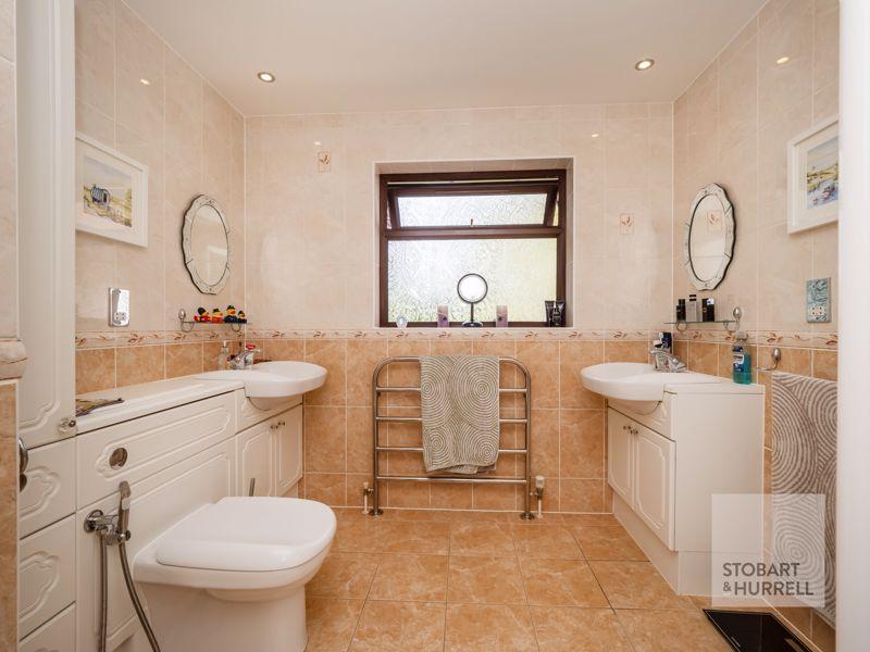 Annexe Bathroom