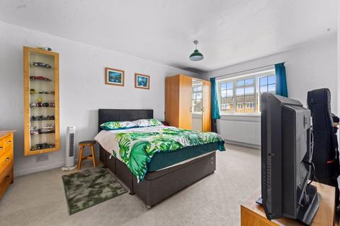 6 Hilldale Road, Cheam, Sutton, SM1 2JB
