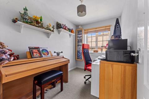 6 Hilldale Road, Cheam, Sutton, SM1 2JB
