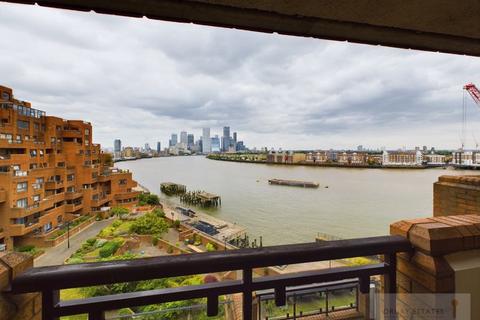 2 bedroom apartment for sale, Free Trade Wharf, The Highway, London E1W