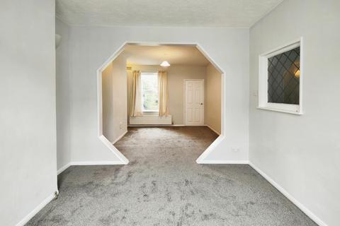 3 bedroom terraced house to rent, Allen Road, Abington, NN1 4NE