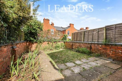 3 bedroom terraced house to rent, Allen Road, Abington, NN1 4NE