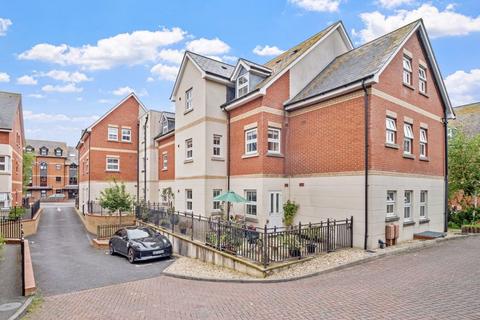 2 bedroom apartment for sale, Kirtleton Avenue, Weymouth DT4