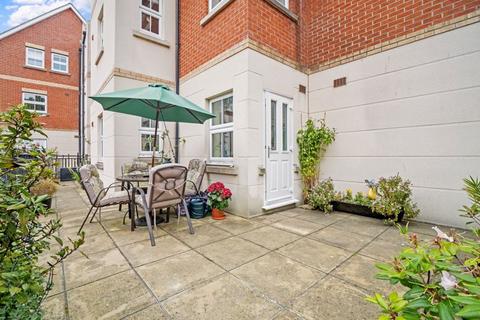 2 bedroom apartment for sale, Kirtleton Avenue, Weymouth DT4