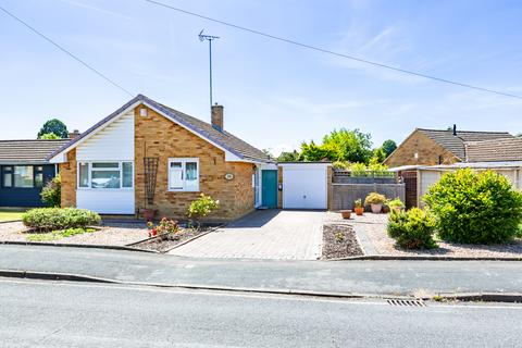 2 bedroom bungalow for sale, Sussex Gardens, Hucclecote, Gloucester