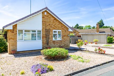 2 bedroom bungalow for sale, Sussex Gardens, Hucclecote, Gloucester