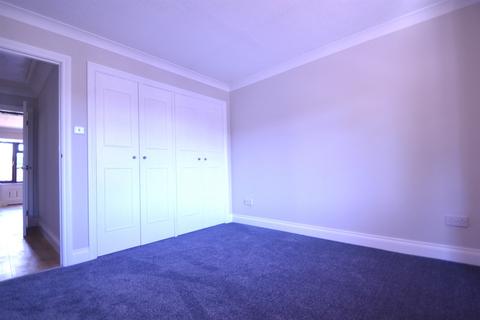 2 bedroom flat to rent, Nightingale Lane, Pulborough, West Sussex, RH20