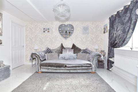 2 bedroom ground floor maisonette for sale, McAlpine Crescent, Loose, Maidstone, Kent