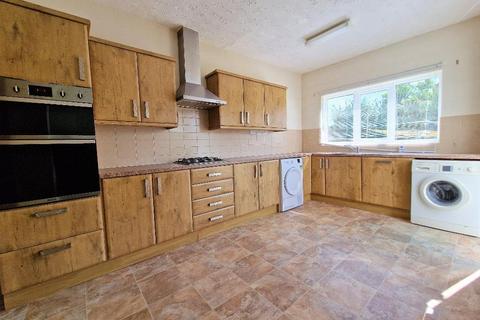 36 Beverley Gardens, Southend-on-sea, SS2 6RS