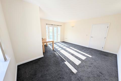 2 bedroom flat to rent, Sovereign Heights, Slough, SL3