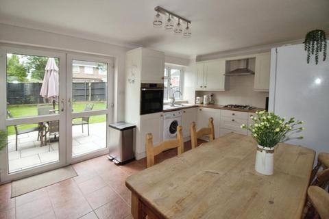 25 Crowson Way, Deeping St James, Peterborough, PE6 8EY