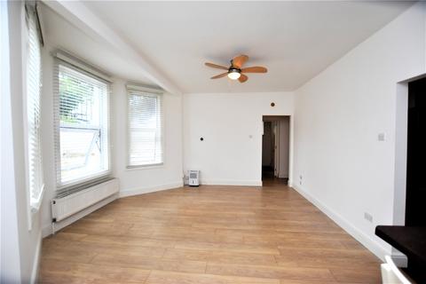 2 bedroom apartment for sale, Lancaster Road, London, SE25