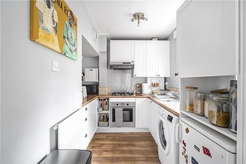 2 bedroom apartment for sale, Clifton Road, London, SE25