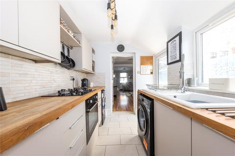 2 bedroom terraced house for sale, Beaconsfield Place, Newport Pagnell, Buckinghamshire, MK16